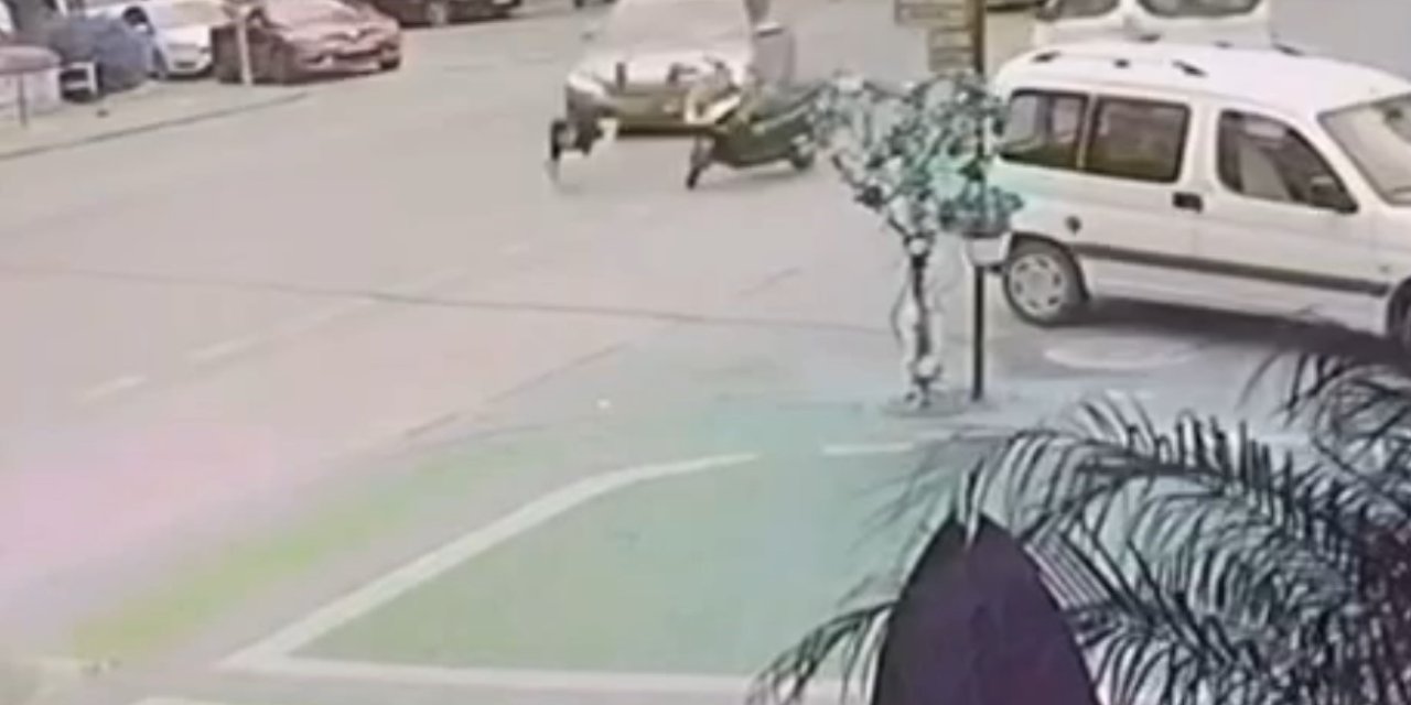 Motosiklet Sürücüsünün Ölümden Döndüğü Anlar Güvenlik Kamerasında