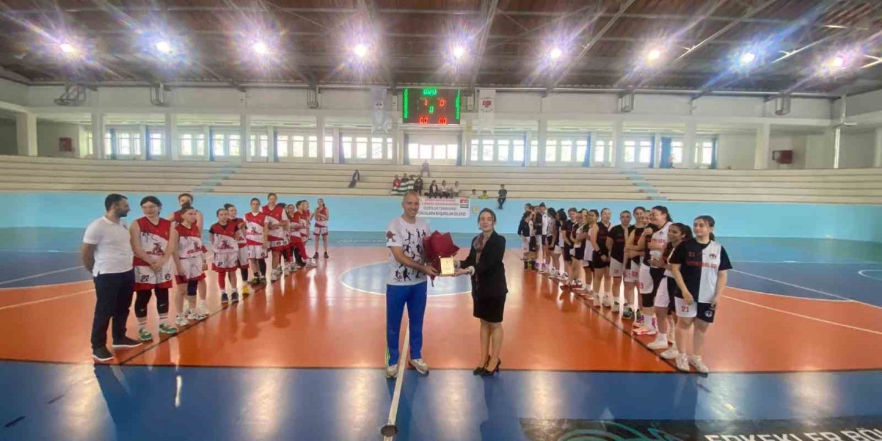 Dostluk Turnuvası Tamamlandı