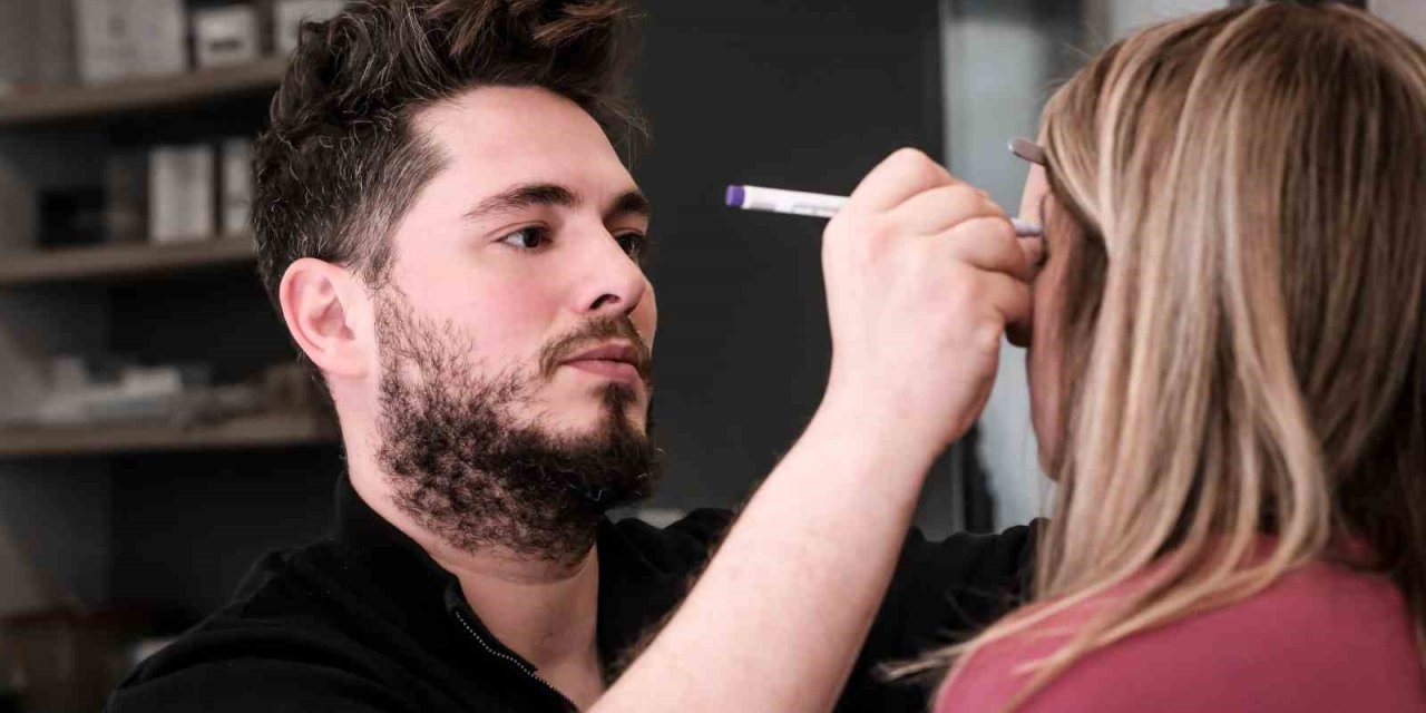 Dünya, Türk Hekimlerini Parmakla Gösteriyor