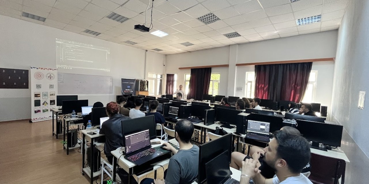 Baka’nın ’kodla Bakalım’ Programı Tamamlandı