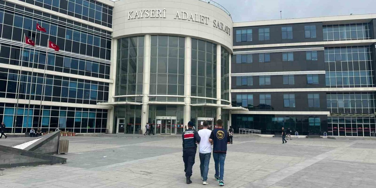 14 Ayrı Yakalanması Olan Suç Makinesi Jandarmadan Kaçamadı