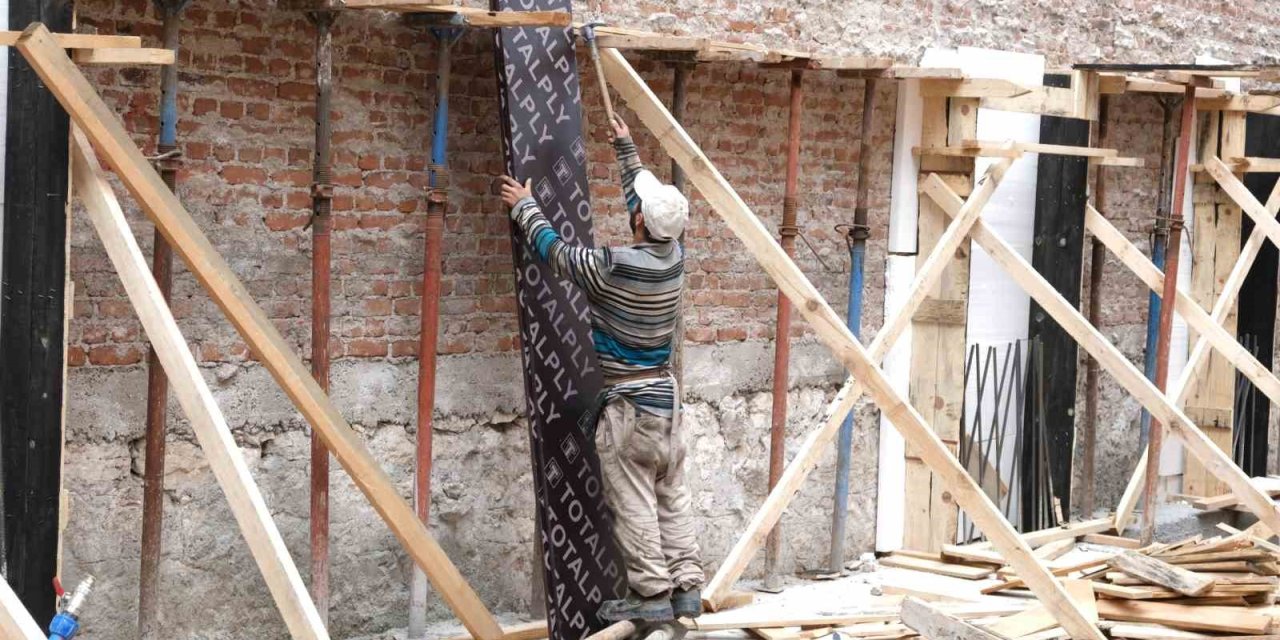 İnşaat Ve Temizlik İşçileri 1 Mayıs’ı Çalışarak Geçirdi