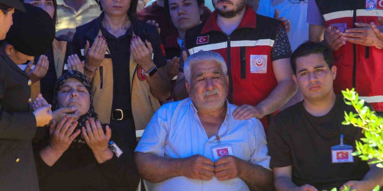 Antalyalı Şehidin Son Türküsü Duygulandırdı