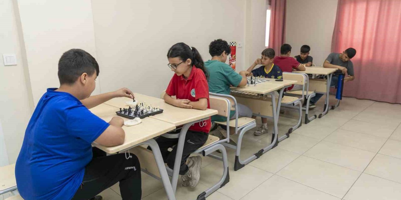 Mersin’de Öğrenciler Eğlenerek Öğreniyor