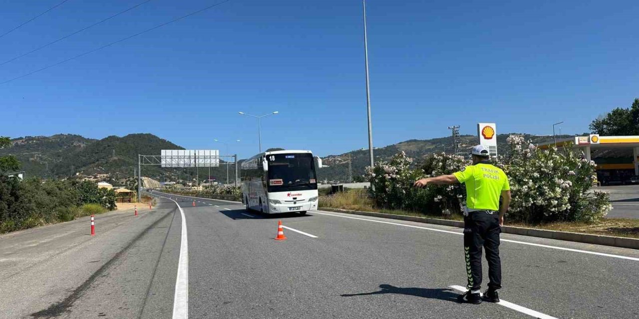 Tur Otobüslerine Sıkı Denetim