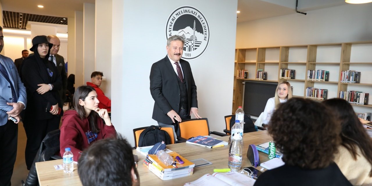 Akıl Küpü Kütüphaneleri Yks Sınavı Öncesi Doldu Taştı