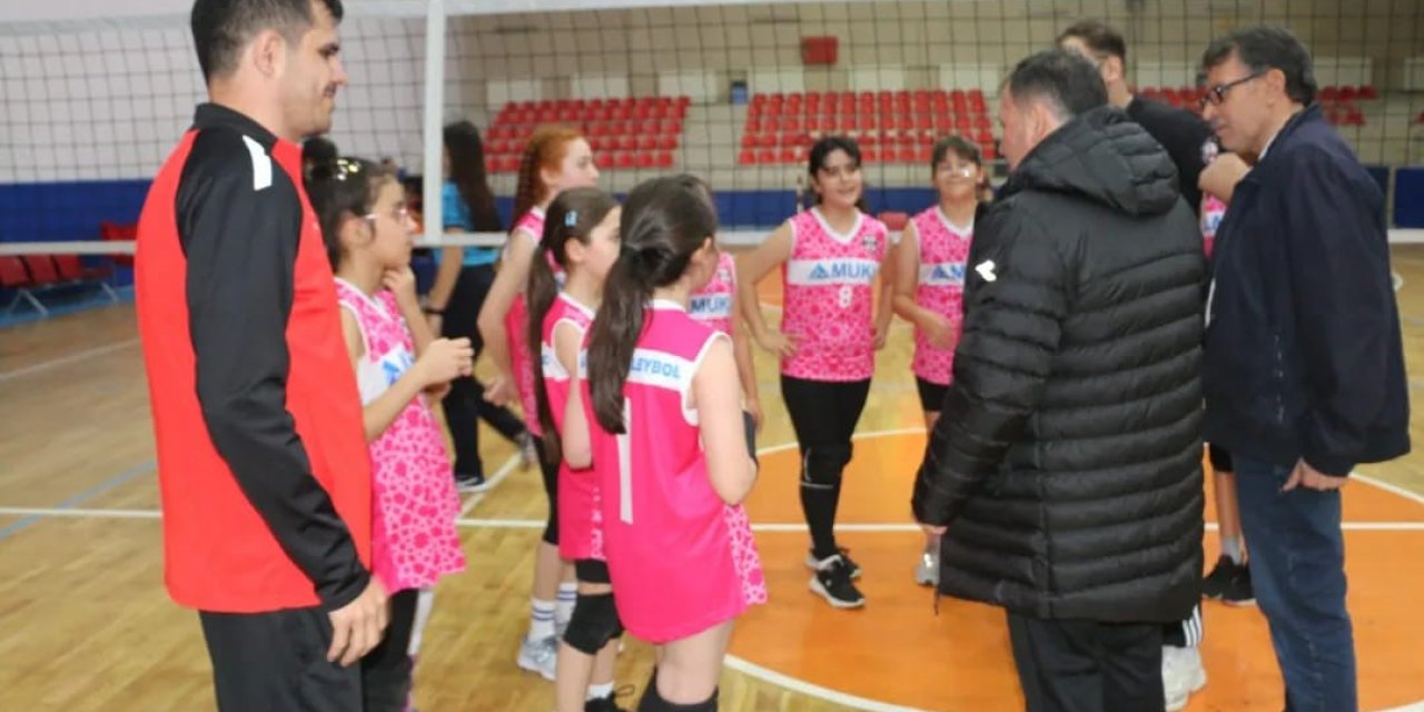 Erva Spor Kulübü Voleybol Takımı Yarı Finalde