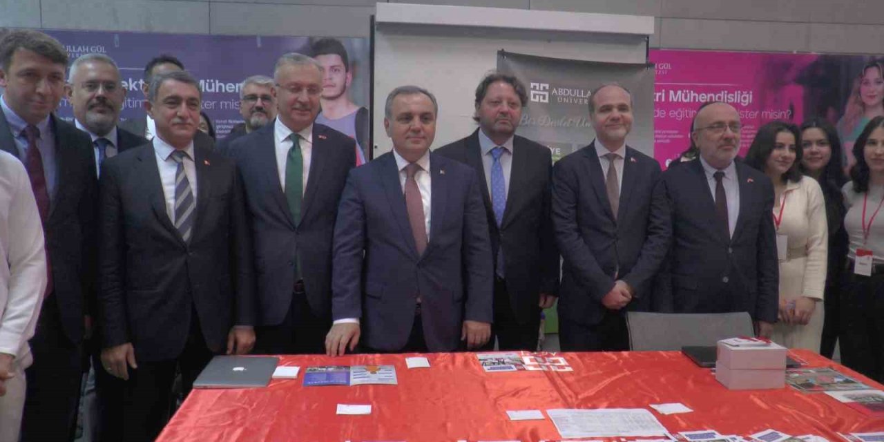 Aüb Üniversite Tanıtım Ve Tercih Fuarı Agü’de Gerçekleşti