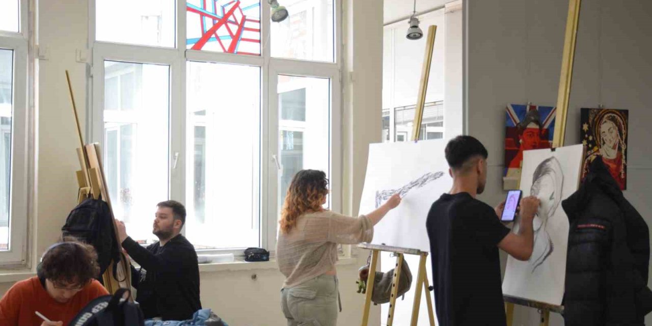 Yunus Emre Haftası Resim Çalıştayı Sergisi Düzenlendi