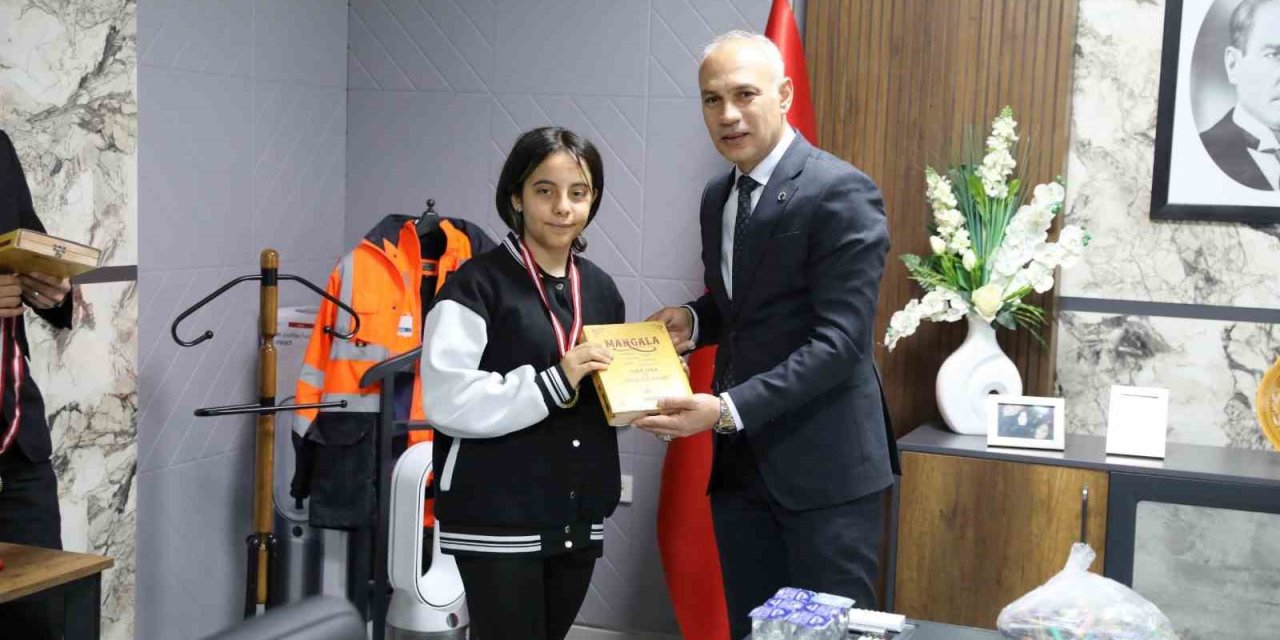 Atık Pilleri Topladılar Ödülleri Kaptılar