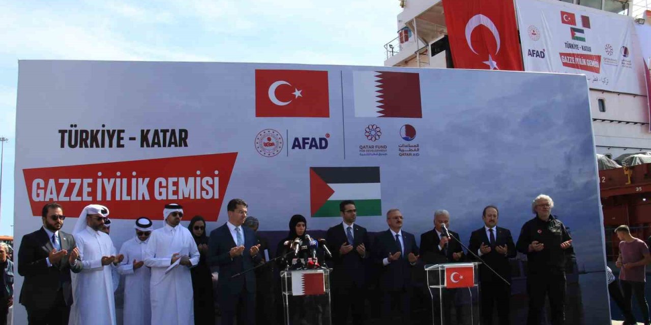 ’türkiye-katar Gazze İyilik Gemisi’ Mersin’den Uğurlandı