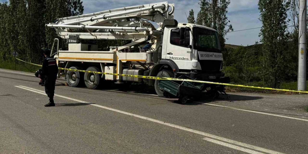 Beton Pompası Vincinin Çarptığı Patpat Sürücüsü Öldü