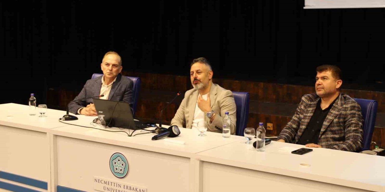 Konyaspor Başkanı Ömer Korkmaz, Öğrencilerle Bir Araya Geldi