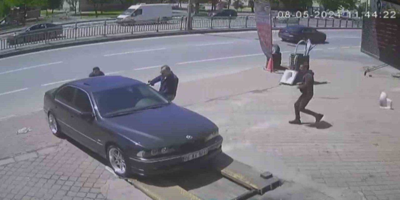 Otomobil Kazara Değil ‘nazarla’ Liften Kaydı