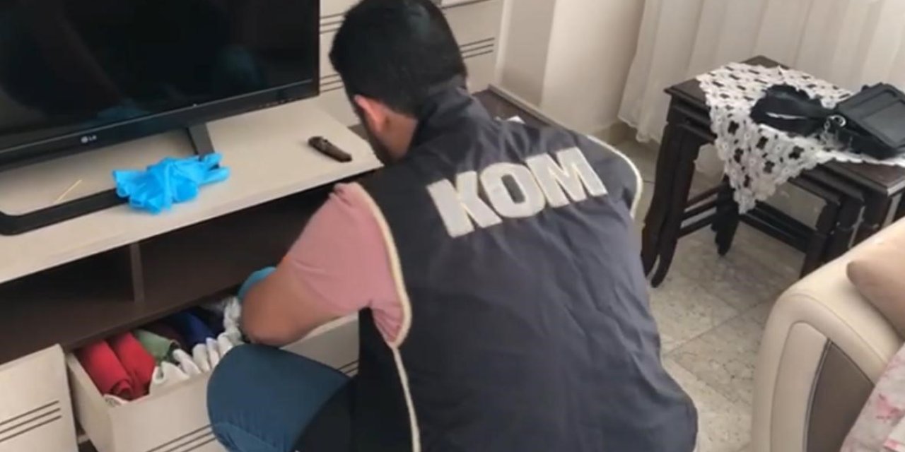 Ehliyet Sınavında Özel Düzenekle Kopya Çektiren 5 Şüpheli Tutuklandı