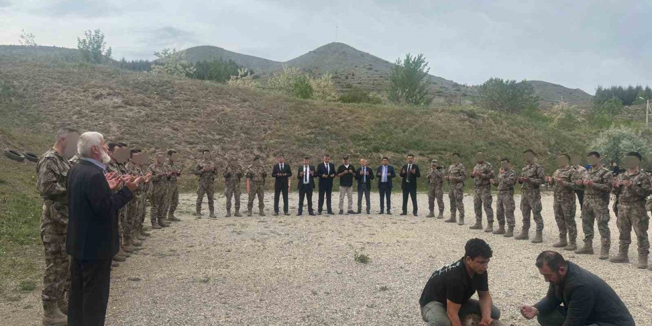 Sınır Ötesinde Görev Yapacak Özel Harekatçılar İçin Uğurlama Töreni