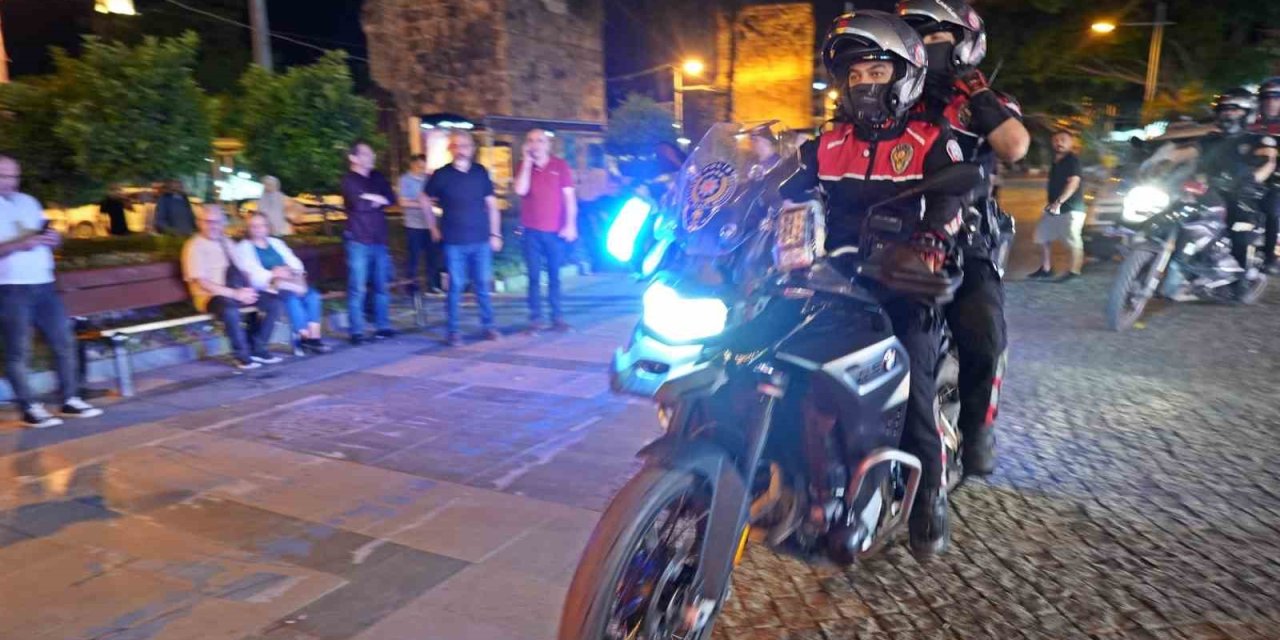 Antalya’da Sezon Öncesi 4 Bin Polisle Huzur Operasyonu