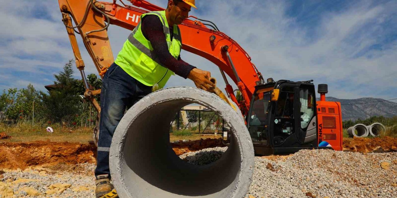 Büyükşehir’den Döşemealtı’na 350 Milyon Tl’lik Yatırım