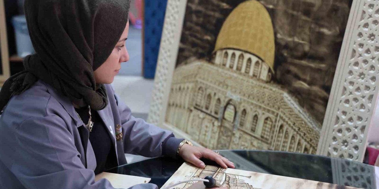 Çocukluk Hayali Kudüs’e Gidemeyince 6 Ayda Ahşaba Hayalini Yaktı