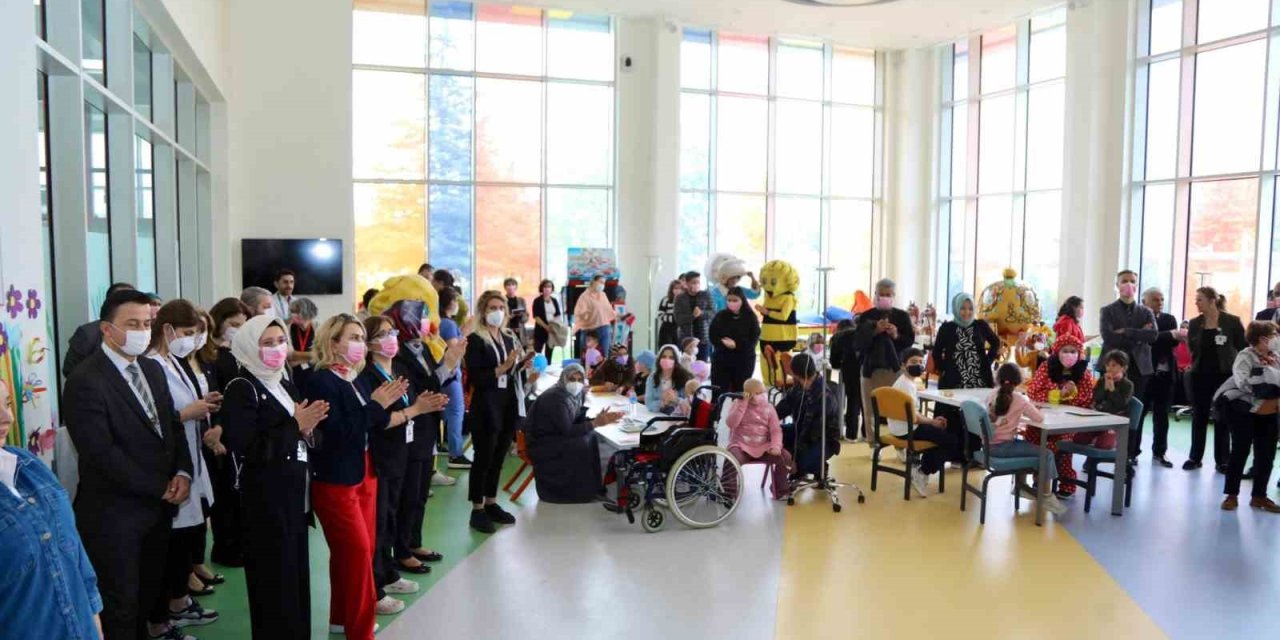 Hemşirelik Kulübü’nden Çocuklara Etkinlik