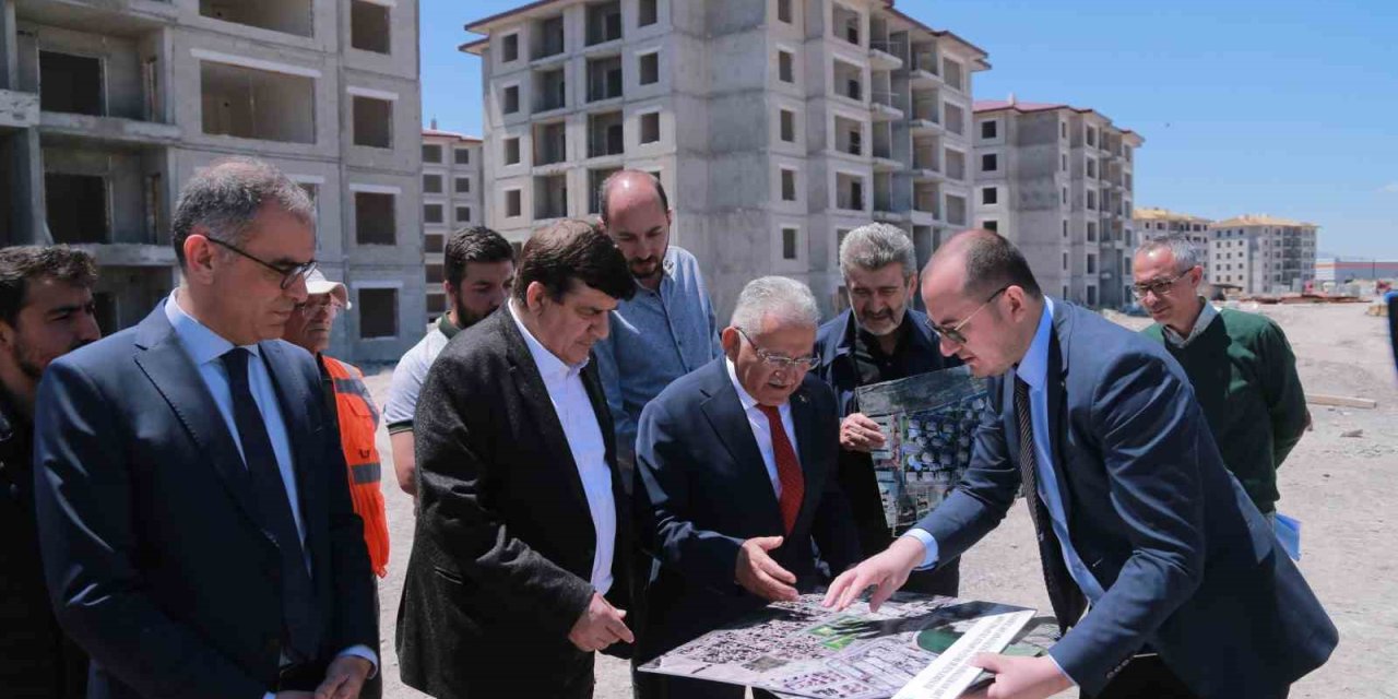 Başkan Büyükkılıç, Oruçreis Kentsel Dönüşüm Projesi’ni Yerinde İnceledi