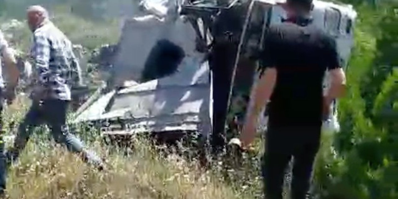 Antalya’da Devrilen Zift Yüklü Tırda Can Pazarı: 2 Yaralı