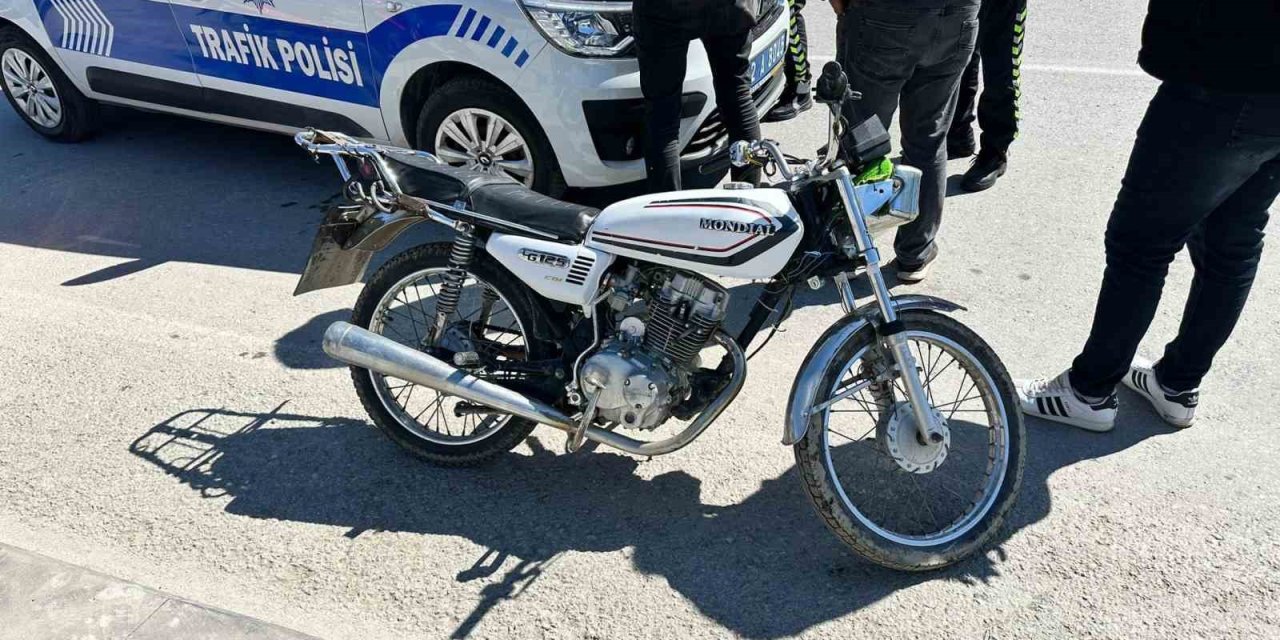 Akşehir’de Kural Tanımayan Motosiklet Sürücülerine Ceza