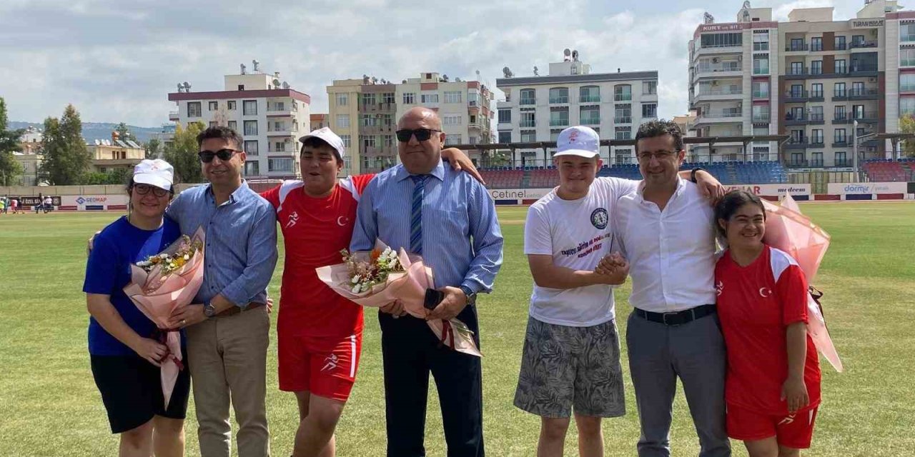Silifke’de Özel Çocuklar Arasında Atletizm Yarışması Düzenlendi
