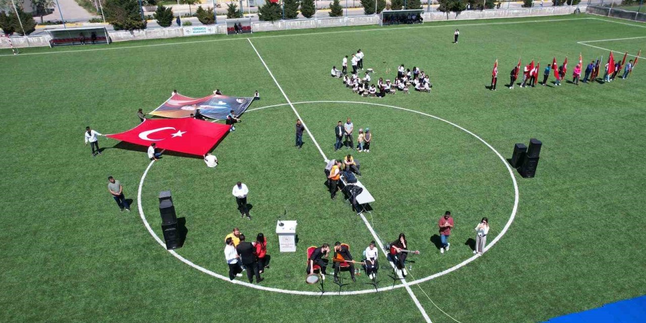 Tomarza’da 19 Mayıs Coşkuyla Kutlandı