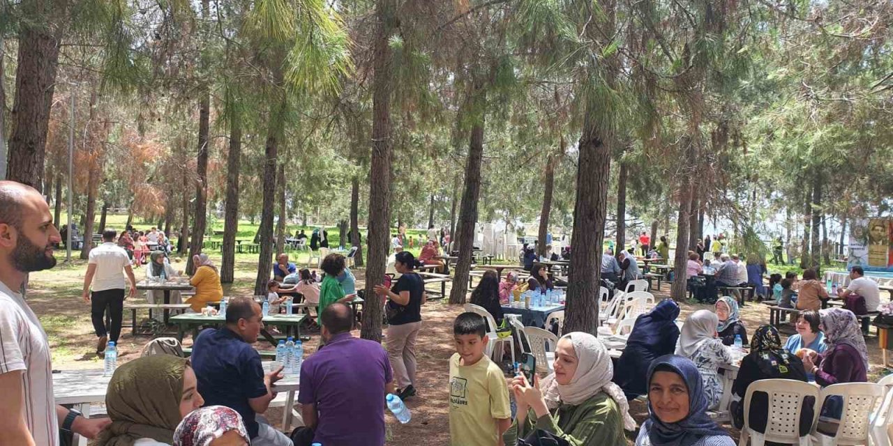 Eğitim Bir Sen Antalya Şubesinden Annelere Özel Piknik