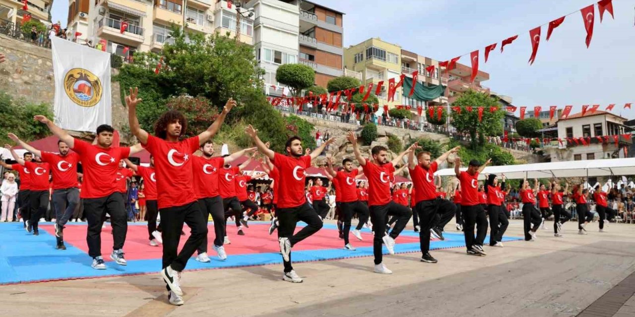 Alanya’da 19 Mayıs Coşkusu Yaşandı