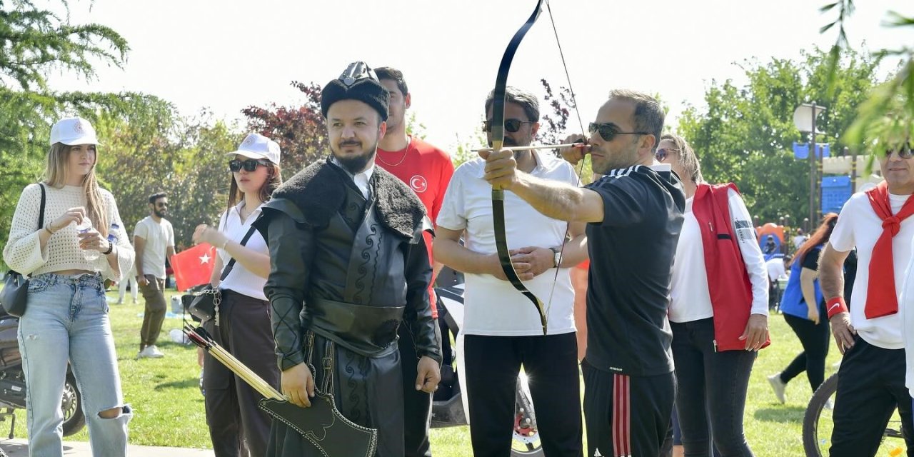 Eskişehir Gençlik Ve Spor İl Müdürlüğü Gençlik Şenliği Düzenledi