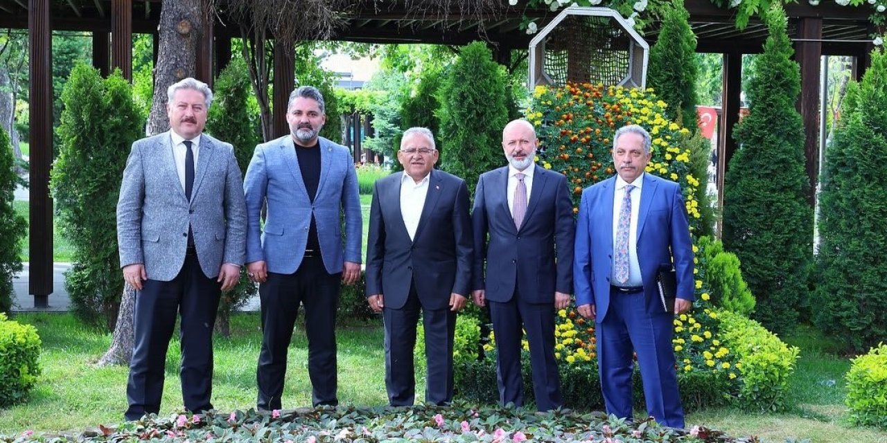 Büyükkılıç’tan Başkanlarla Değerlendirme Toplantısı