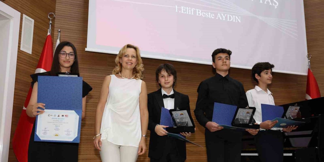 Alkü’de “uluslararası Alanya Piyano Yarışması Ve Festivali” Sona Erdi