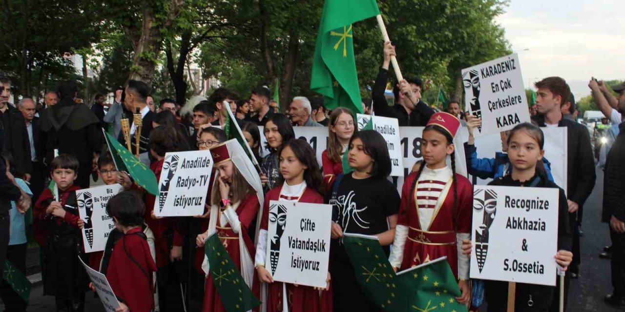 Çerkes Soykırımı’nda Hayatını Kaybedenler İçin Yürüdüler