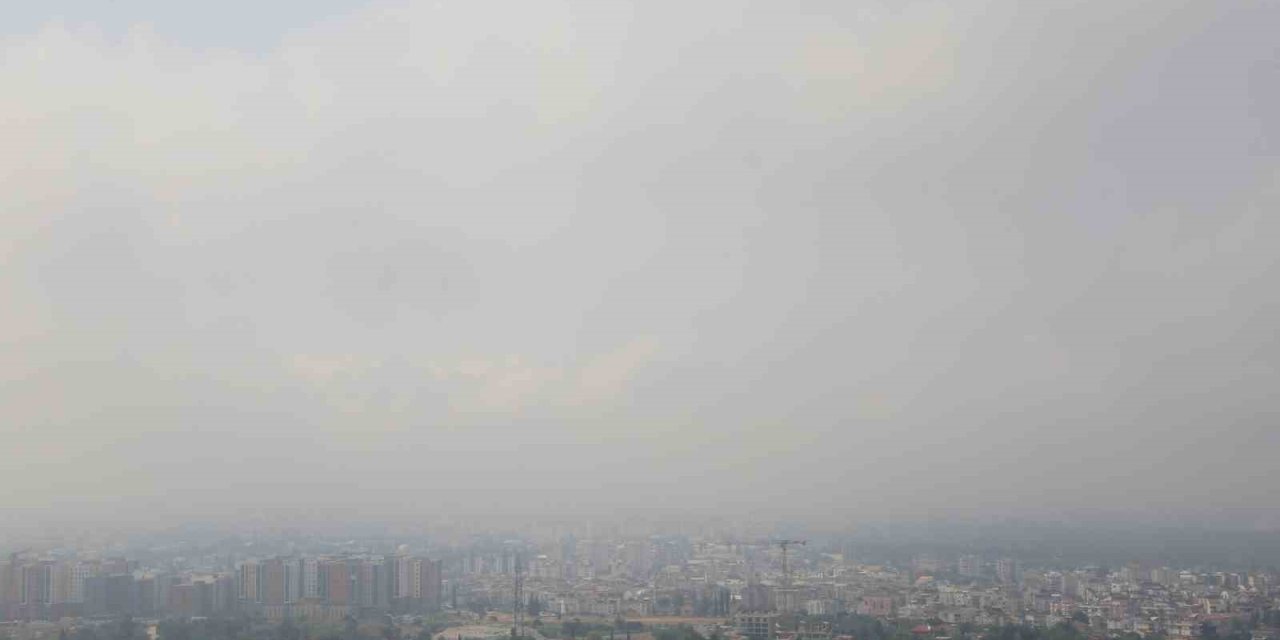 Antalya’da Yoğun Sis Sabah Saatlerinde Görüş Mesafesini 600 Metreye Kadar Düşürdü