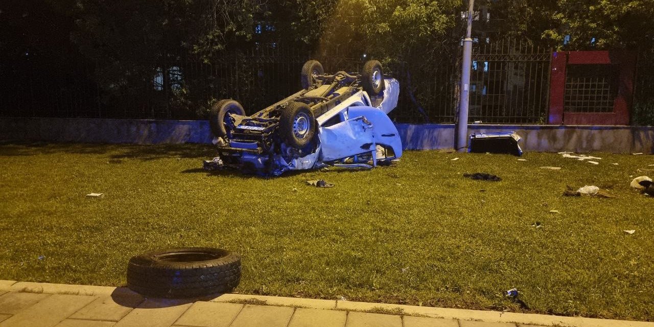 Kaza Yapan Araçlar Takla Attı, Ortalık Savaş Alanına Döndü: 3 Yaralı