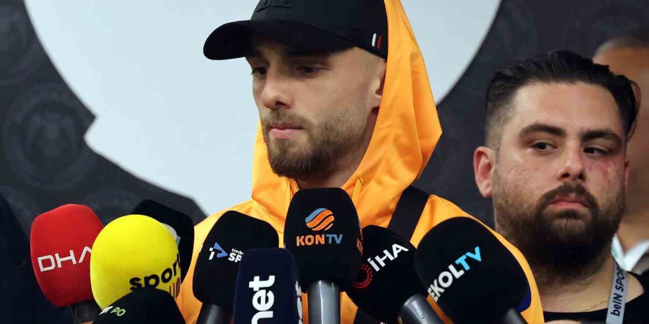 Berkan Kutlu: "bütün Bu Zorlu Sezona Rağmen İki Kupa İle Kapatmak Güzel"