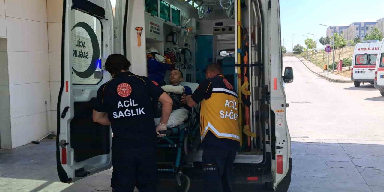 Karaman’da Bir İşçinin Çikolata Makinesine Kaptırdığı Eli Parçalandı