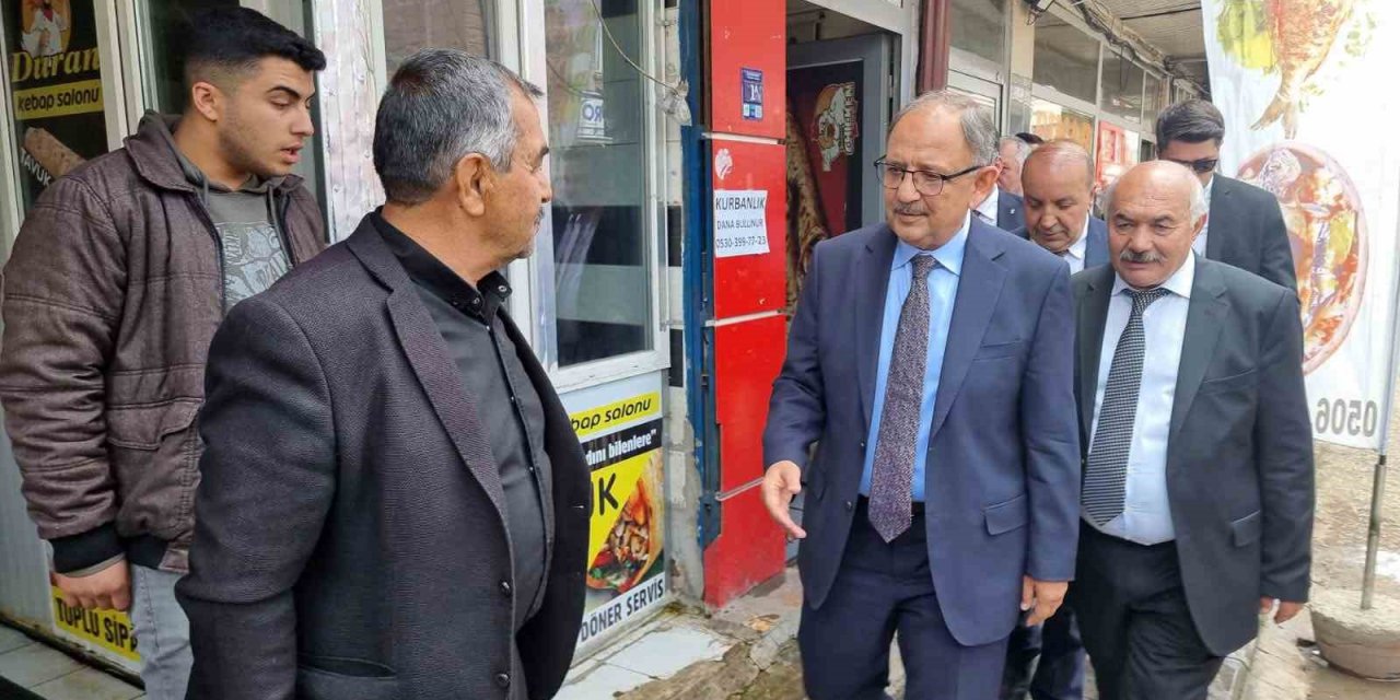 Bakan Özhaseki: “evlerimizi Çelik Yapıyoruz. Altında 9 Şiddetinde Dahi Deprem Olsa, Fay Hattı Geçse O Çelik Yapıyı Yıkması Mümkün Değil”