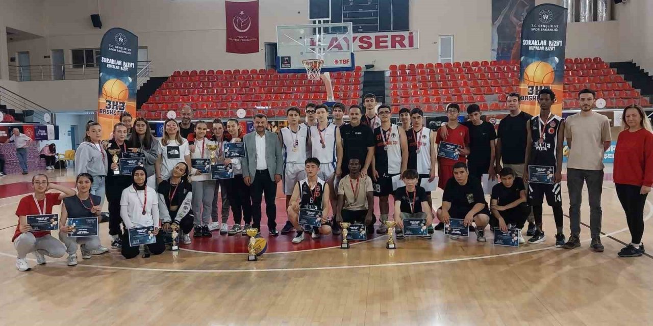 3x3 Gençlikkupası’nda Kupalar Sahibini Buldu