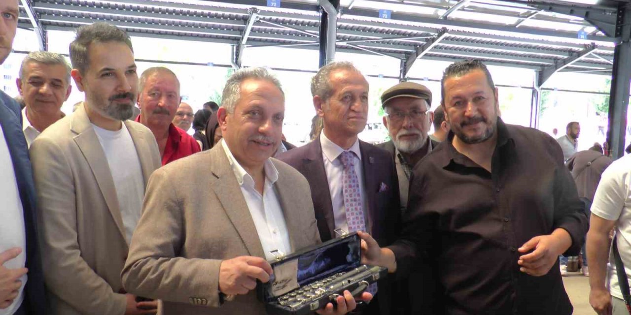 Talas Belediyesi’nden Kayseri’de Bir İlk: “antika, Retro, Vintage Ve Değerli Eşya Fuarı”