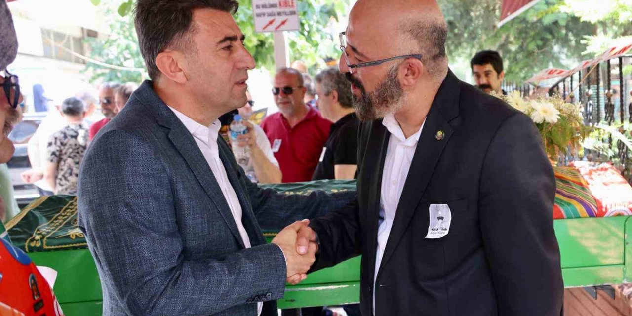 Vali Şefik Aygöl, Niyazi Çapa’nın Cenazesine Katıldı
