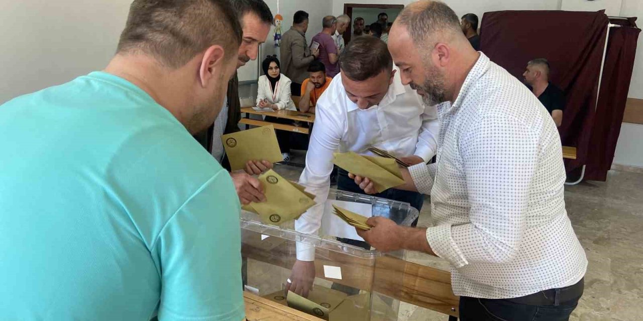 Aksaray’da Tekrarlanan Seçimde Oy Sayımı Başladı