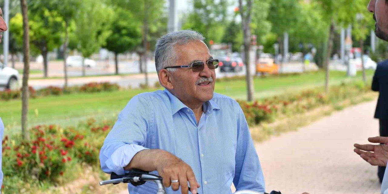 Öğrencilerden Başkan Büyükkılıç’a "kaybis" Teşekkürü