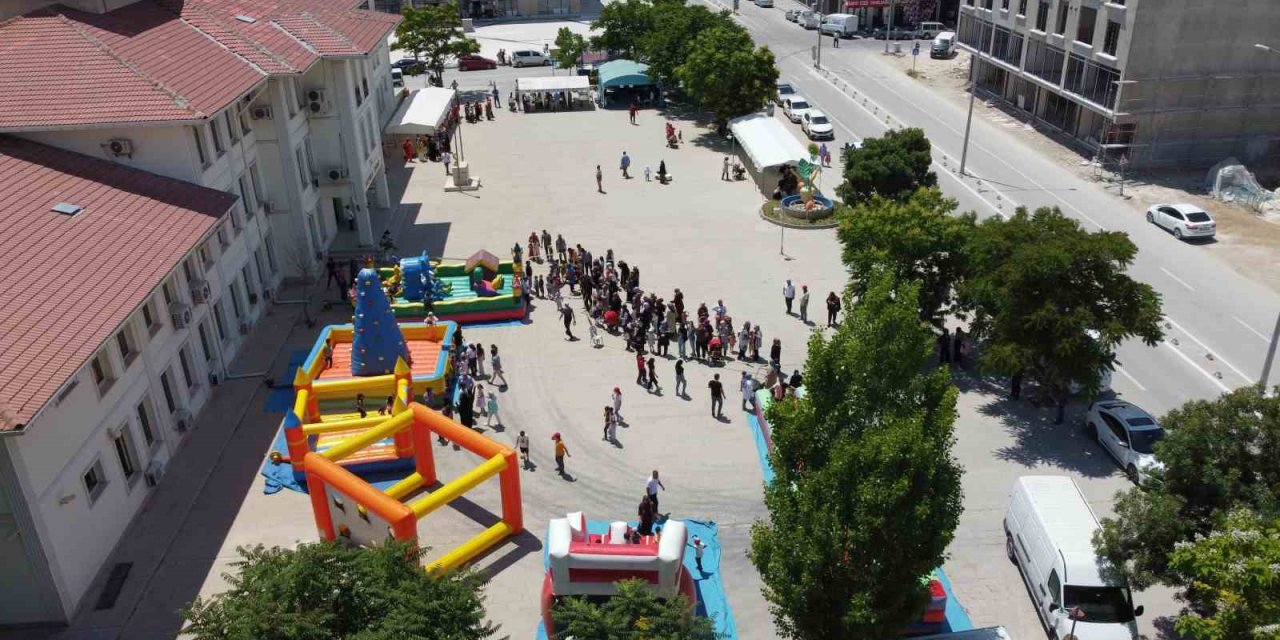 Eskil’de Bahar Ve Çocuk Şenliği