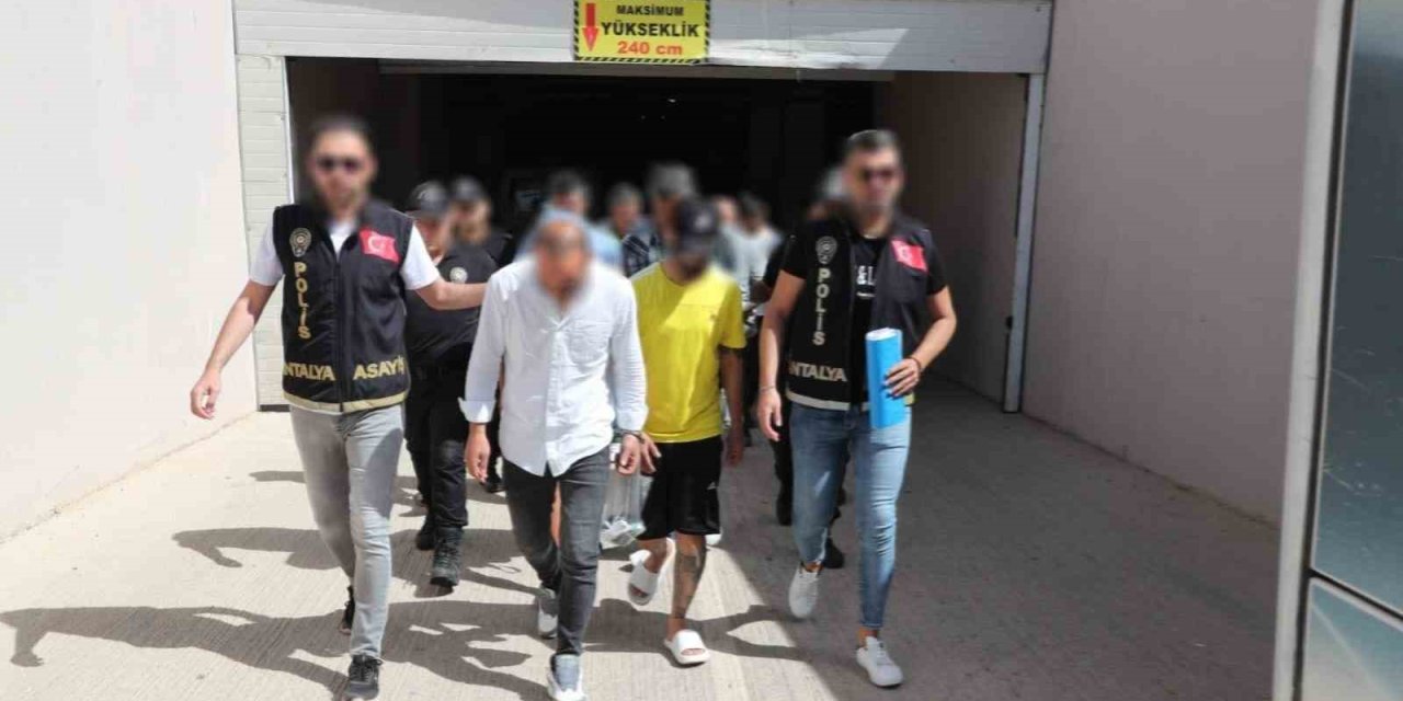 Antalya’da Aranan Şahıslara Yönelik Eş Zamanlı Operasyon: 148 Kişi Yakalandı