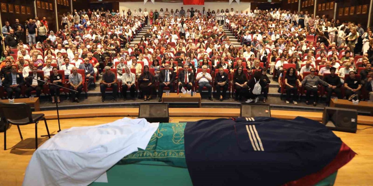 Erü’de Vefat Eden Öğretim Üyesi Prof. Dr. Güneş İçin Tören Düzenledi