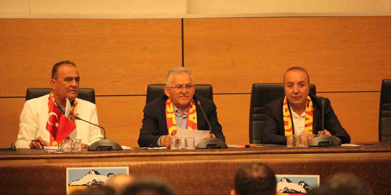 Kayserispor’da Başkan Ali Çamlı Güven Tazeledi