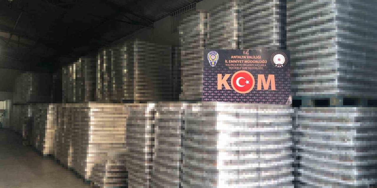 Antalya’da Cumhuriyet Tarihinin En Büyük Miktarlı Kaçak İçki Operasyonu